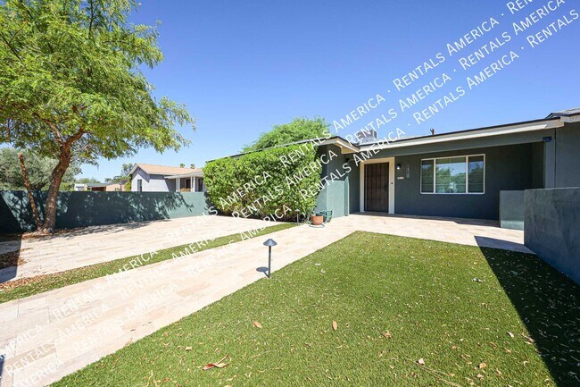 Foto del edificio - 1310 W Glenrosa Ave