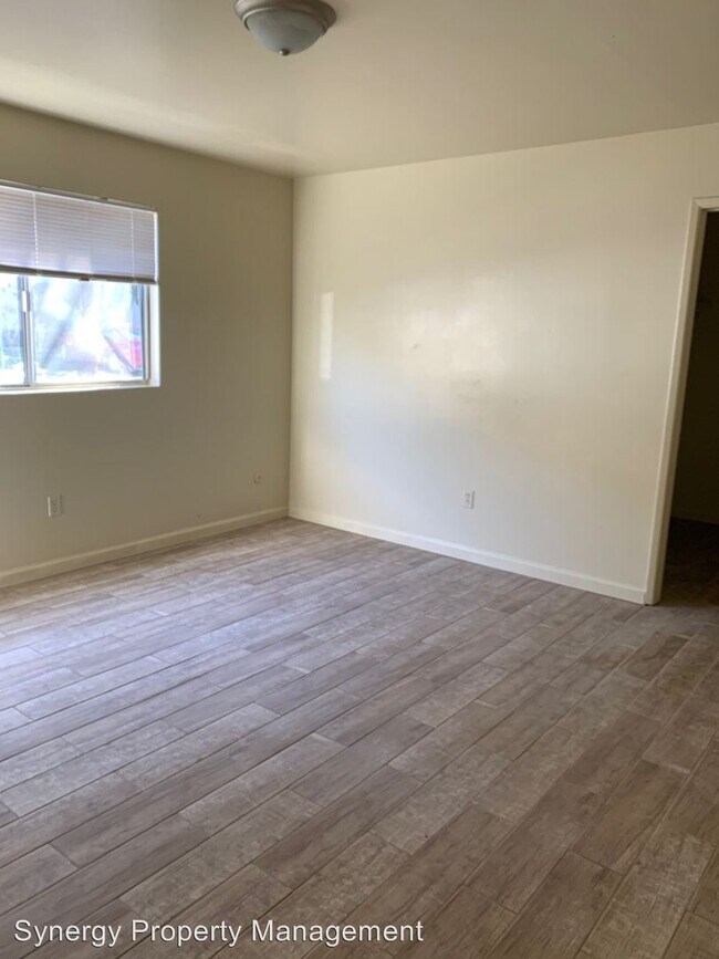 Foto del edificio - 5110 Hunter Ave