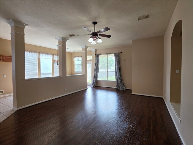 Foto del edificio - 18823 Brighton Trail Ln