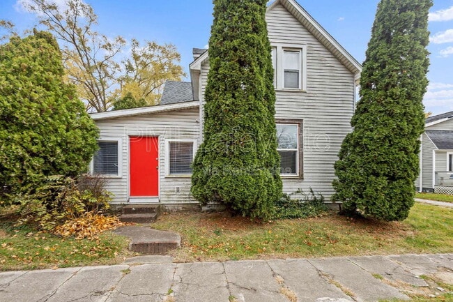 Photo - 605 N Perry St Apartment