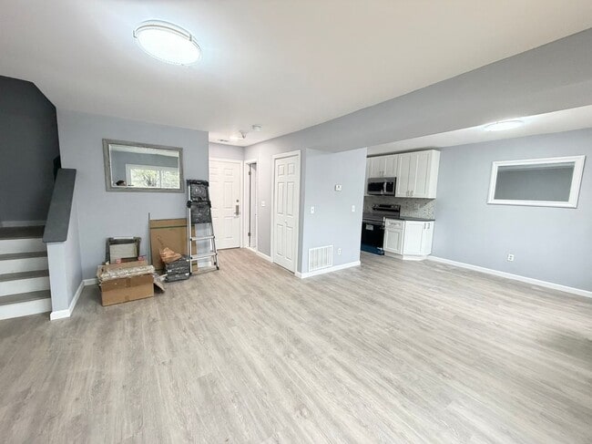 Building Photo - 3314 Windermere Dr