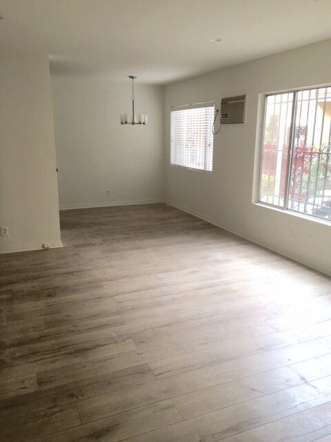 Foto del edificio - 1050 S Wooster St