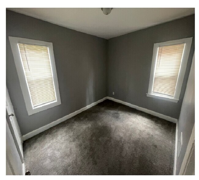 Foto del edificio - 15024 Freeland St