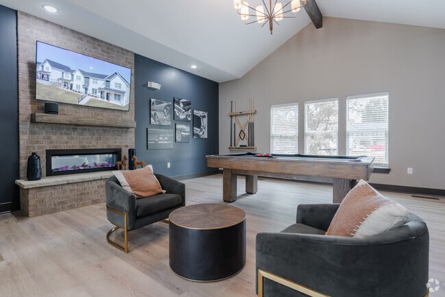 Building Photo - Buffalo Ridge Townhomes