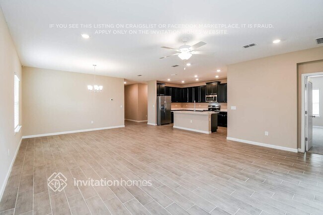 Foto del edificio - 9835 Lemon Balm Wy
