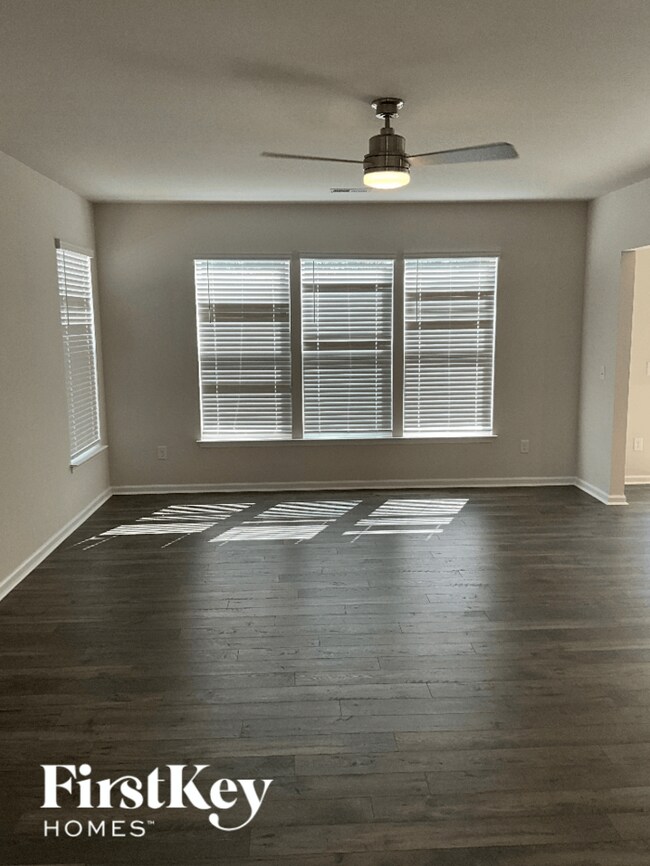Foto del edificio - 1203 Mission Hill Ln