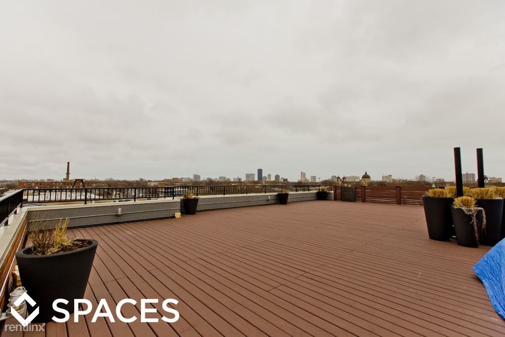 Building Photo - 4601 N Ravenswood Ave