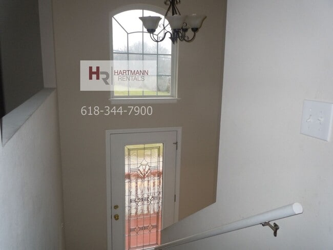 Photo - 123 W Center St Apartment