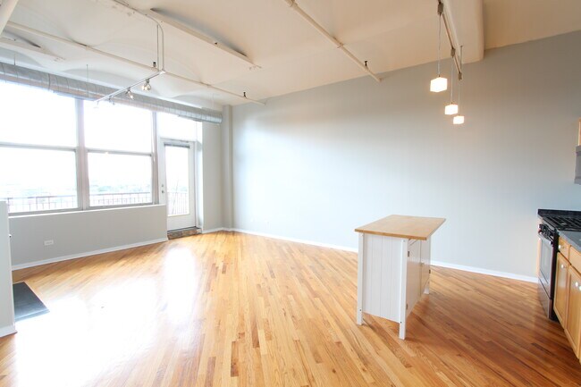 Foto del edificio - 500 S Clinton St