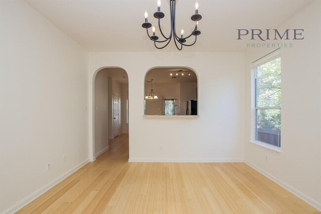 Foto del edificio - 8410 Dulcet Dr