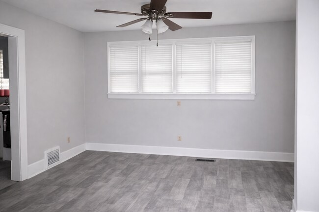 Foto del edificio - 2/3 Bedroom Plain Local House for Rent