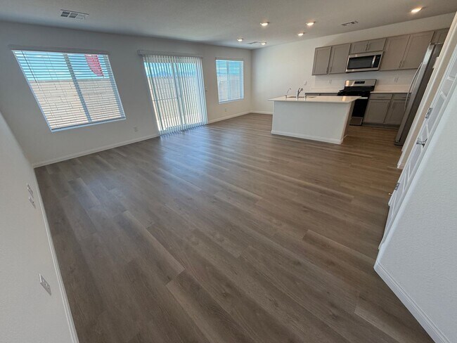 Foto del edificio - New Build - Never Lived In