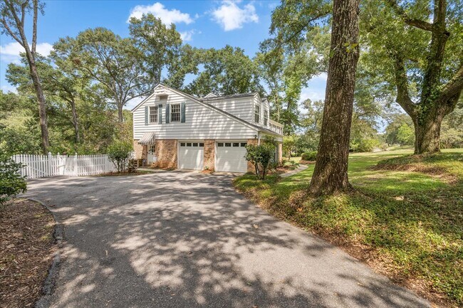 Foto del edificio - 6050 Brandy Run Rd S