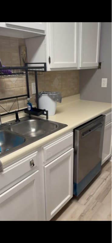 Building Photo - 106 Cedar Rdg Dr