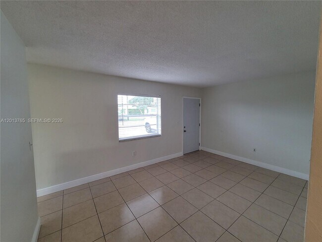 Foto del edificio - 3425 SW 89th Ave