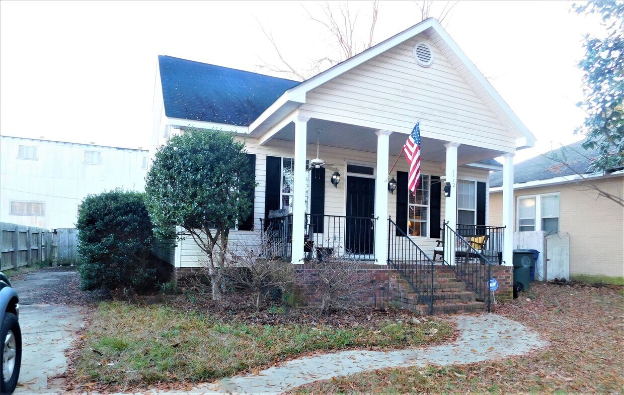 Foto principal - 1112 Bryan St