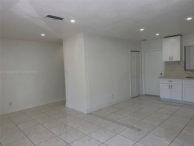 Foto del edificio - 732 SW 6th St
