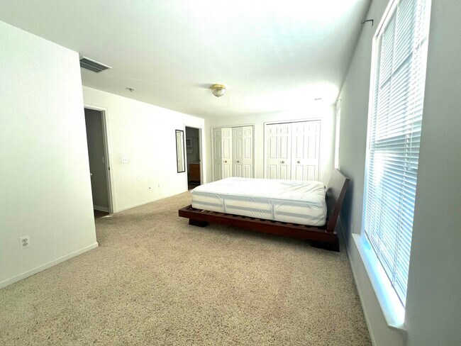 Foto del edificio - 2782 S Knightsbridge Cir