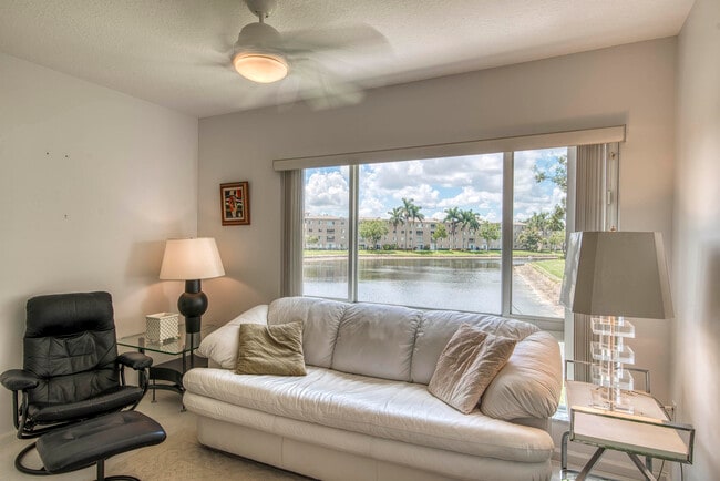 Building Photo - 12547 Imperial Isle Dr