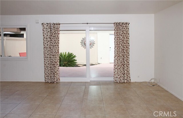 Building Photo - 9862 Coral Cove Cir