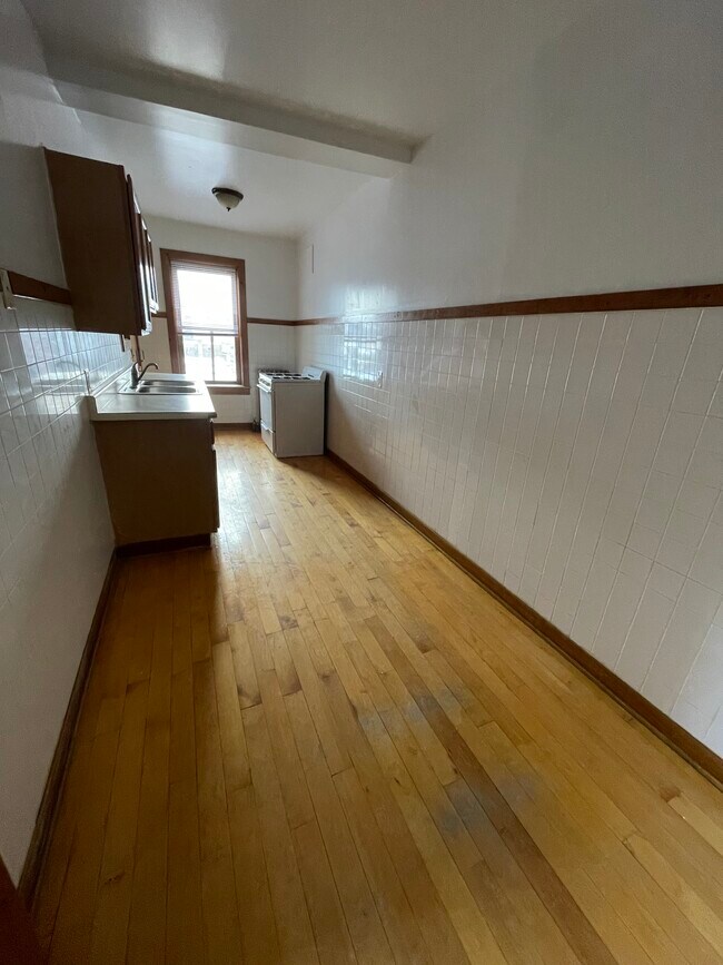 Foto del edificio - 5041 N Springfield Ave