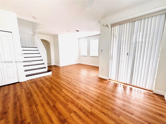 Building Photo - 4435 SW 160th Ave