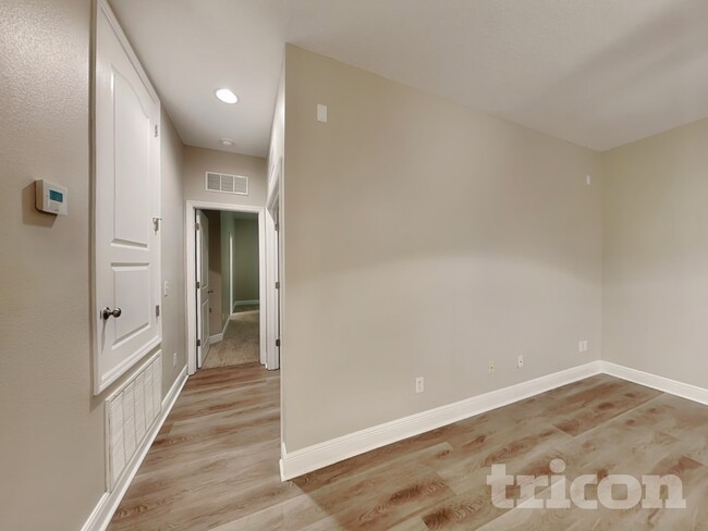 Foto del edificio - 8505 Pinetop Ridge Ln