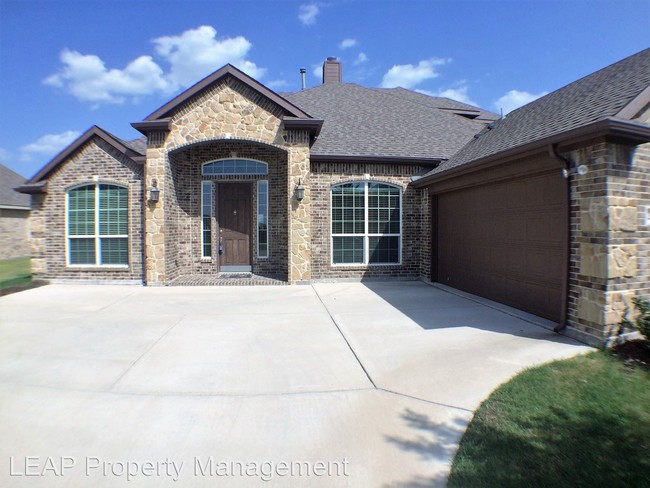 Building Photo - 4 br, 3.5 bath House - 2520 Old Stables Dr.