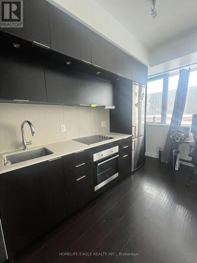 Building Photo - 55 Regent Park Blvd