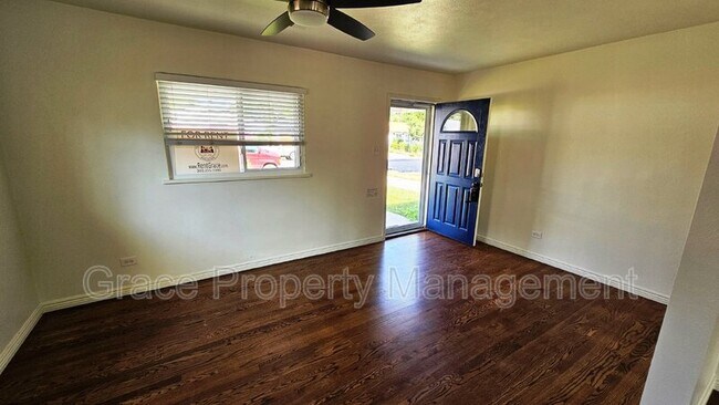 Foto del edificio - 5080 N. Bryant St.