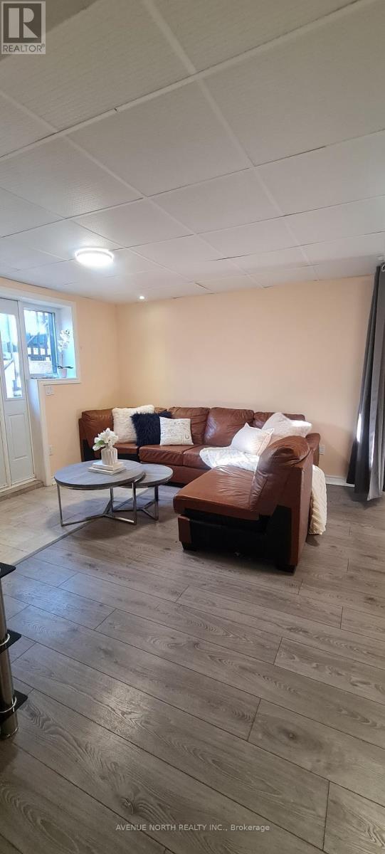 Building Photo - 339 Sugar Pine Cres