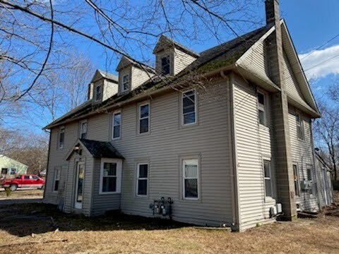 Building Photo - 49 Frank Ave