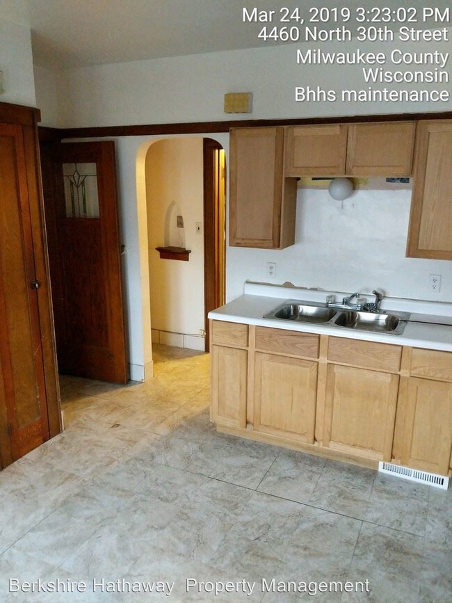 Building Photo - 4460 N 30th St