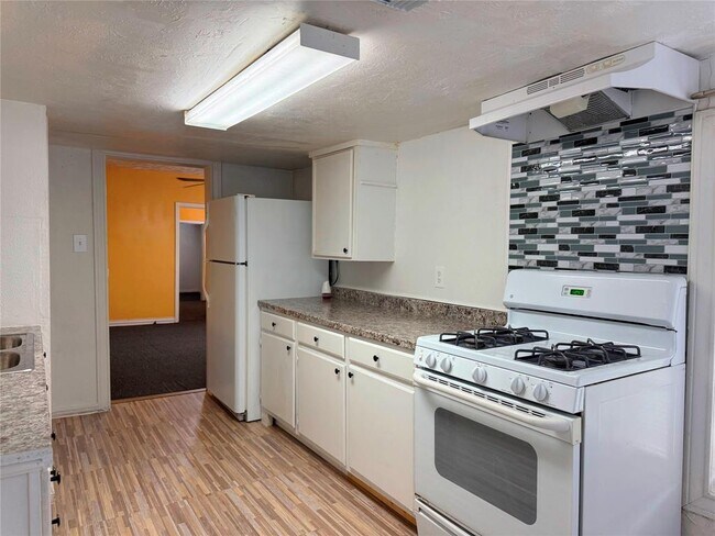 Foto del edificio - 723-727 W 27th St
