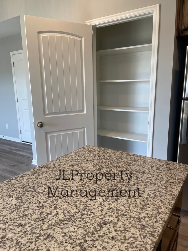 Foto del edificio - 2309 S Heartland Ct