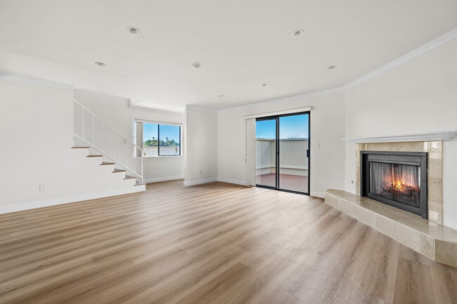 living room - 519 Meyer Ln