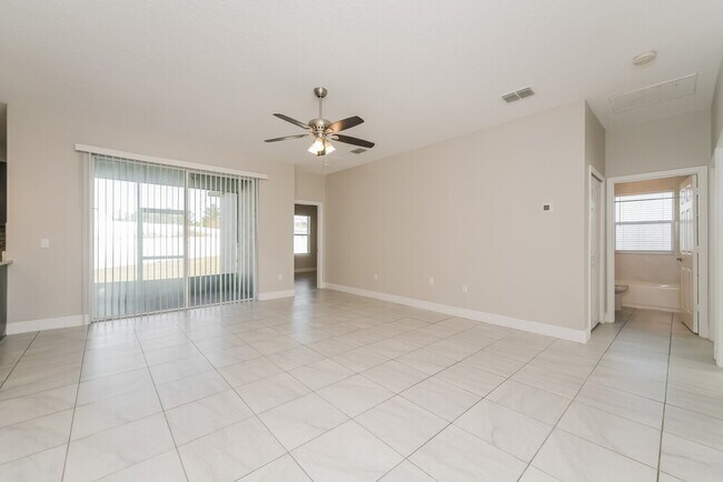 Foto del edificio - 1424 Kissimmee Ct