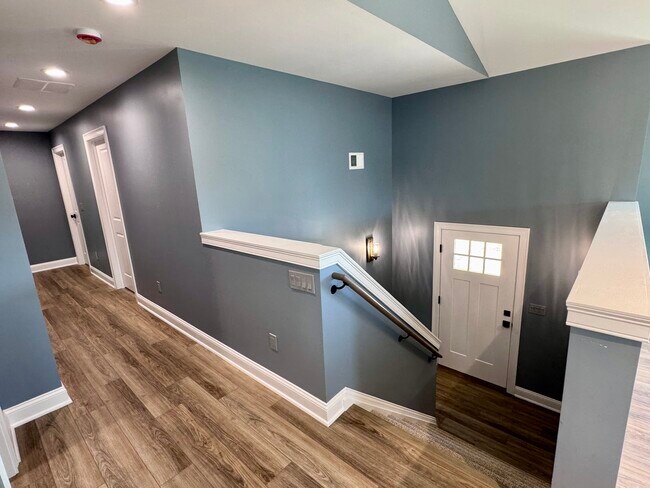 Building Photo - 21 Charles St