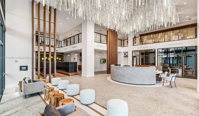 Foto del edificio - 555 NE 8th St