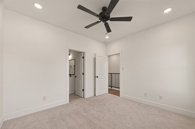 Foto del edificio - 2710 Bostic St