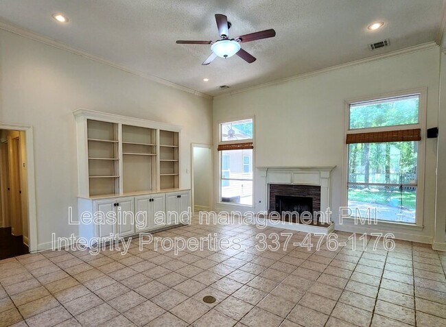 Foto del edificio - 411 Greenfield Dr