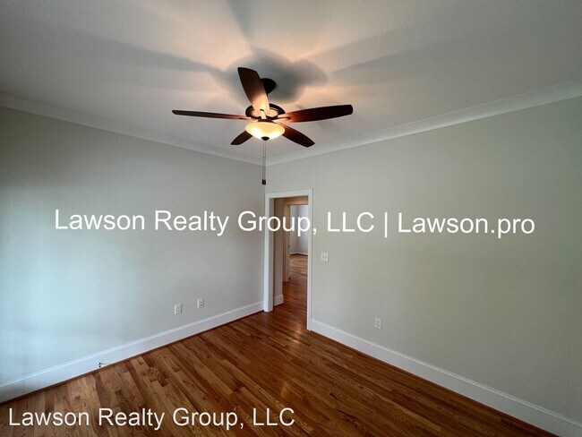 Building Photo - 3 br, 2 bath House - 2325 Martin Ln.