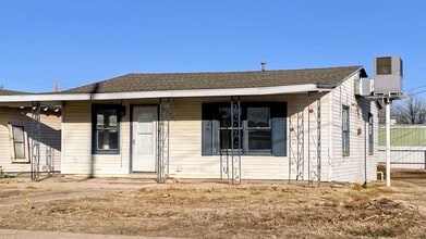 Building Photo - 3702 Beaumont Ave