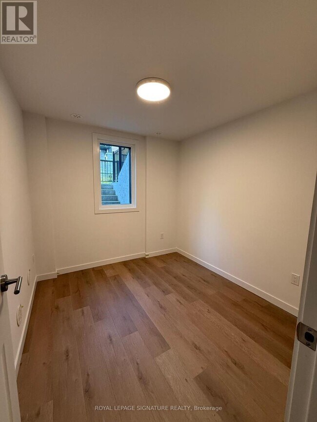 Photo du bâtiment - 113 Marydale Ave