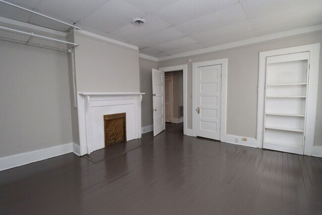 Foto del edificio - Live Near It All – 2 Bedroom Gem in Columb...