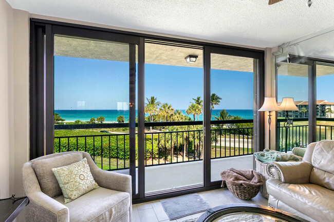 Building Photo - 701 S Seas Dr