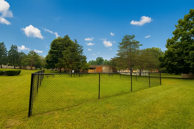 Building Photo - Westmoore Apartments