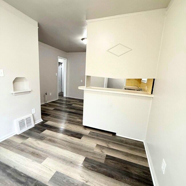Foto del edificio - 9043 Westwood St