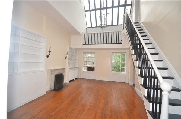 Foto del edificio - 276 W 11th St