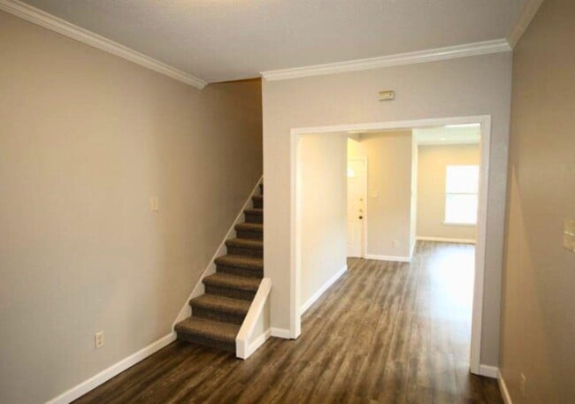 Photo - 2612 Isabella St Apartment